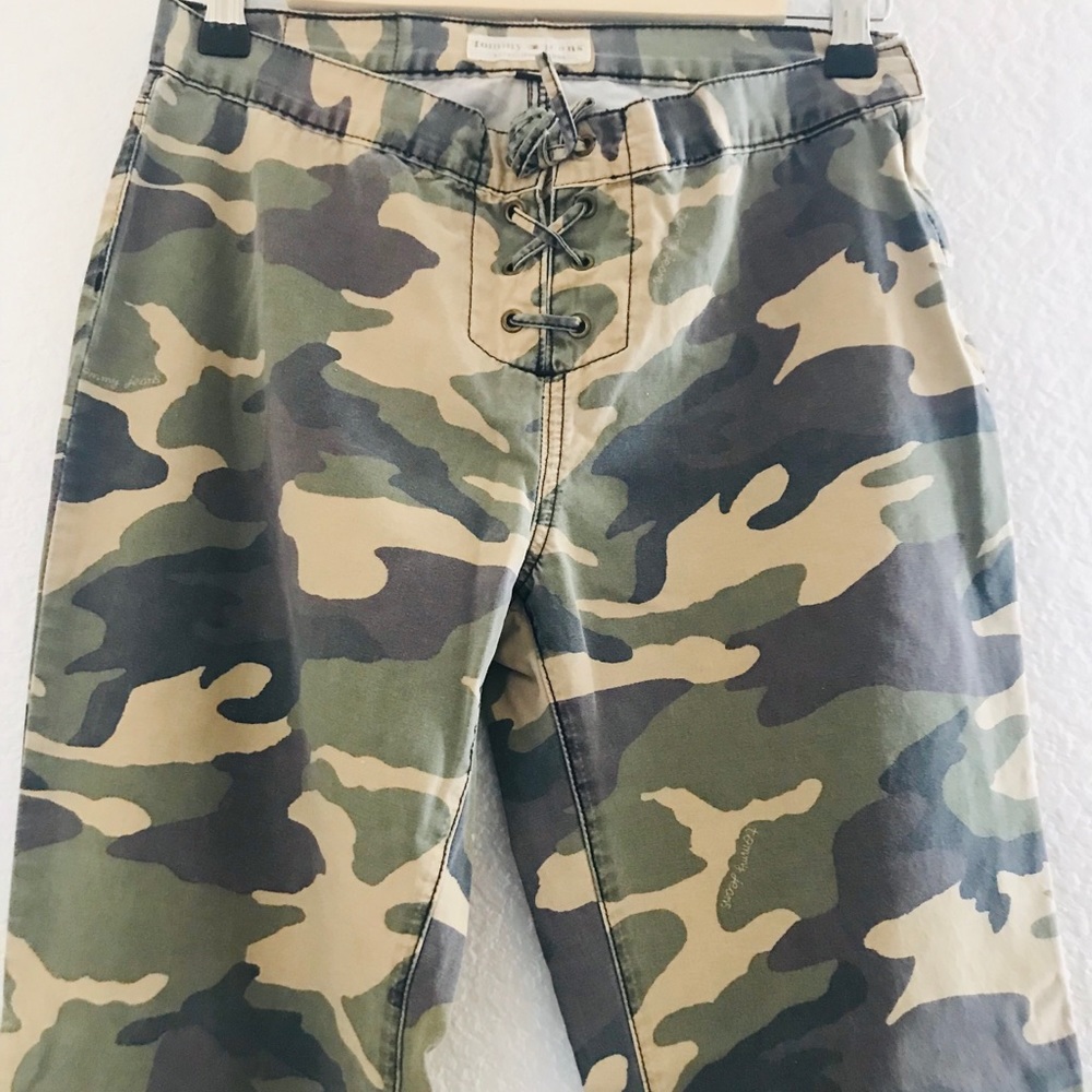 Tommy Jeans Camouflage Pants XS - Picture 1 of 6